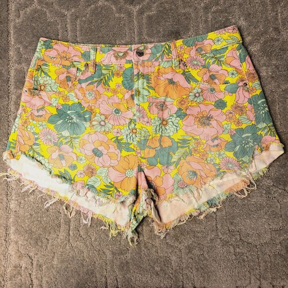 wild fable Pants - Wild Fable Highest Rise Cheeky Shorts Womens SIZE 14 Yellow Floral raw hem 36W